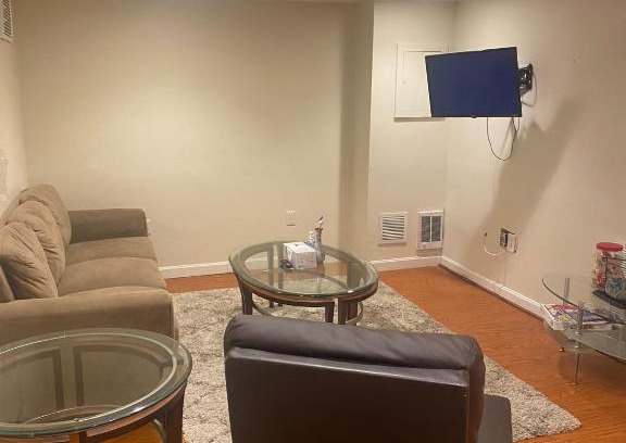 Lynn House | Cozy and comfy, Salem and Boston, free parking
