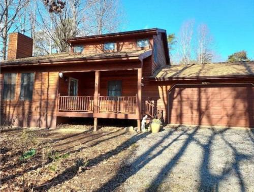 Mineral Apartment | Cozy and Comfy with Lake Access