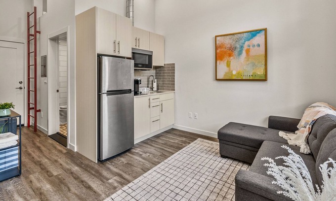 Ballard Apartment | Cozy and Modern Studio in the Heart of Ballard