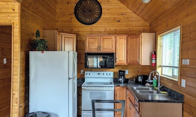 McBride Cabin | Cozy and Relaxing Getaway Cabin #13