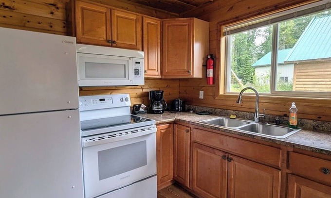 McBride Cabin | Cozy and Relaxing Getaway Cabin #14