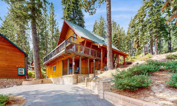 Tahoma House | Cozy and rustic cabin with lake view, deck, grill, WiFi, & fireplace