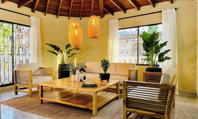 Envigado House | Cozy and spacious home in Envigado.