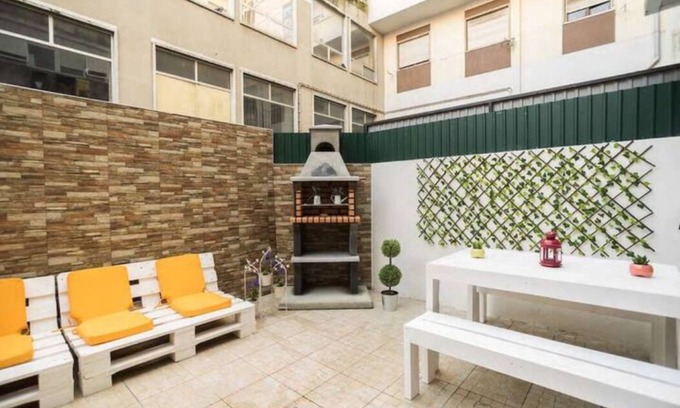 Linda-a-Velha Apartment | Cozy and sunny home in Belem