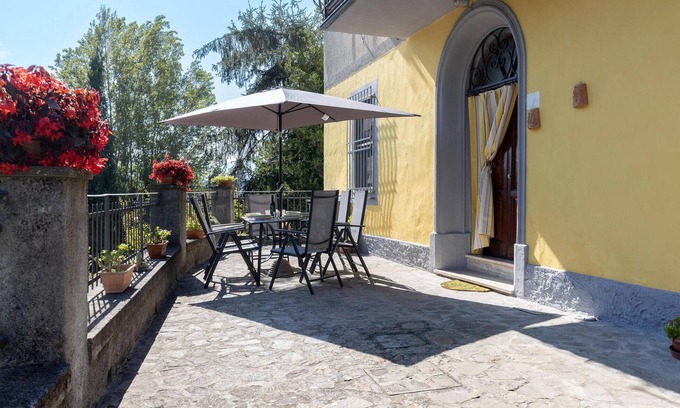 Castelvecchio Pascoli Apartment | Cozy apartment in Castelvecchio Pascoli