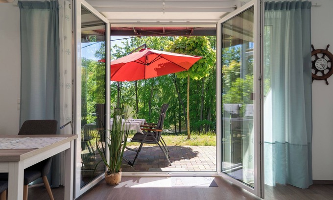 Sellin Apartment | Cozy apartment by the sea with terrace and sauna