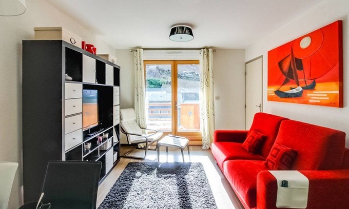 Sers Apartment | Cozy apartment for 6 with wifi, parking, and balcony in Barèges
