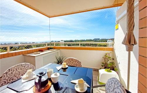 Cabanes Apartment | Cozy Apartment In Cabanes With Wifi