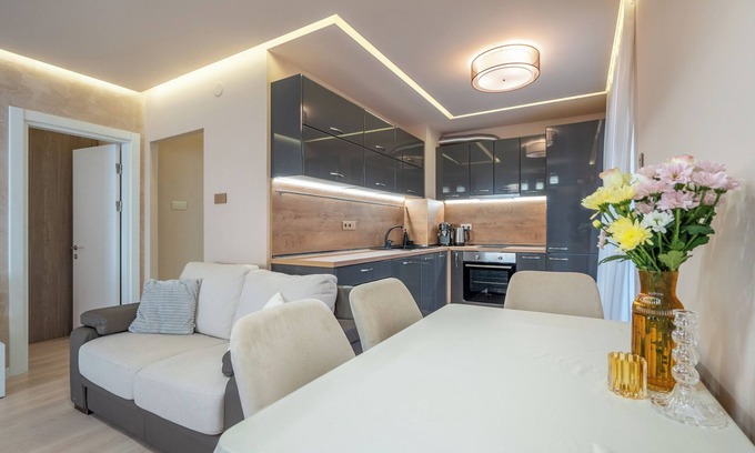 Sandanski Apartment | Cozy apartment in charming Sandanski with WiFi, AC