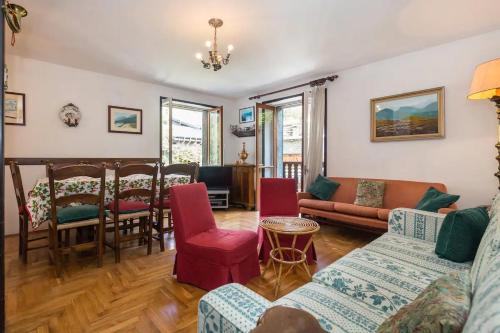 Courmayeur Apartment | Cozy apartment in Courmeyeur city center