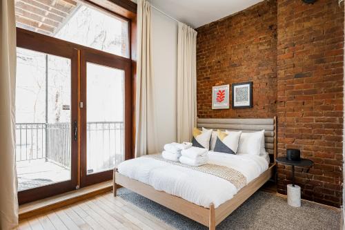 Shaughnessy Village Apartment | Cozy Apartment in Downtown Montreal