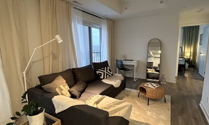 Brookhaven - Amesbury Condo | Cozy apartment in mid-town Toronto with parking. Pet friendly!