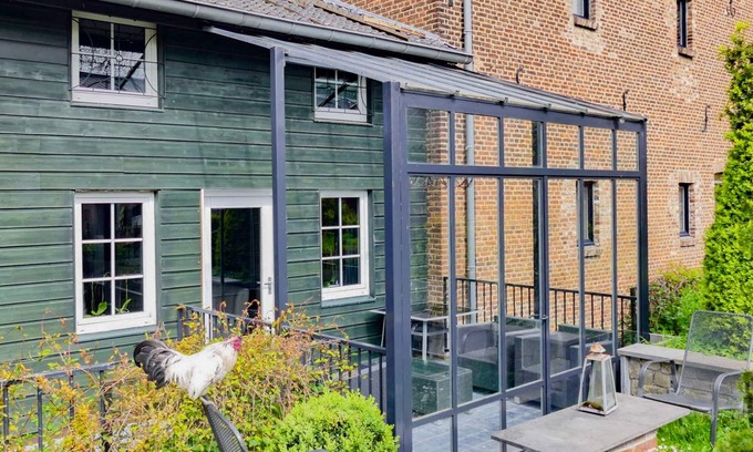Mesch House | Cozy apartment in old mill with covered terrace