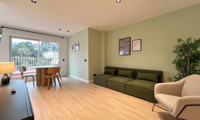 El Putget i Farro Apartment | Cozy apartment in Putxet: comfort and charm