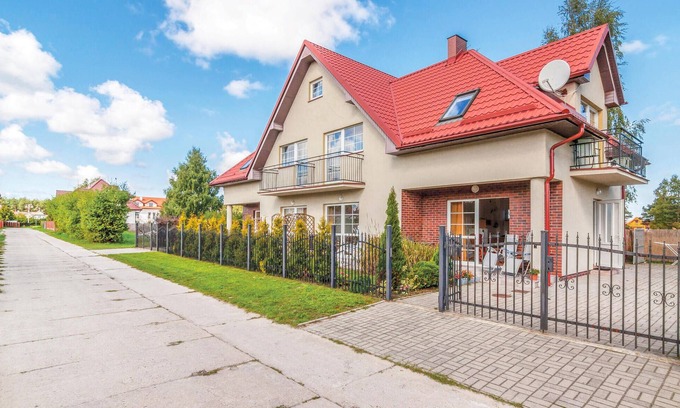 Rowy Apartment | Cozy apartment in Rowy with kitchen