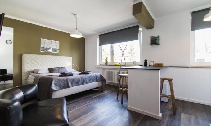 Neustadt-Sued Apartment | Cozy apartment - perfect location: Rhine, cafes, bars, excellent connections