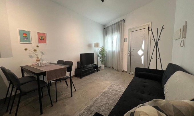 Terrassa Apartment | Cozy apartment well-located in Terrassa, Barcelona