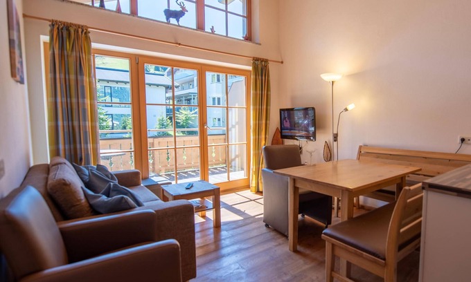 Hochkrimml Apartment | Cozy apartment with mountain view and close to the slopes in the Zillertal Arena