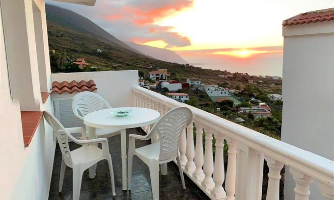 Tigaday Apartment | Cozy apartment with sea view in Frontera
