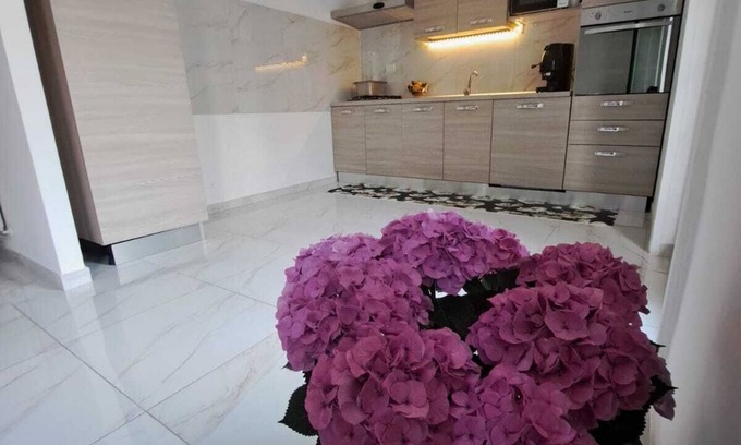 Bacoli Apartment | Cozy apartment within walking distance of the sea, lake and historic center