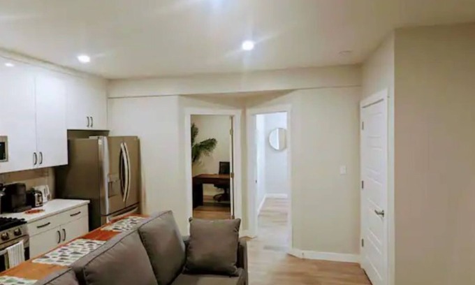 Northeast Edmonton Apartment | Cozy basement for a lovely stay & perfect for WFH