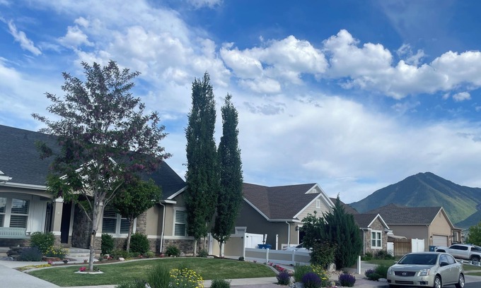 Spanish Fork House | Cozy Basement Home with 6 Beds, 3 Bedrooms, 2 Bathrooms, Laundry Rm, Kitchenette