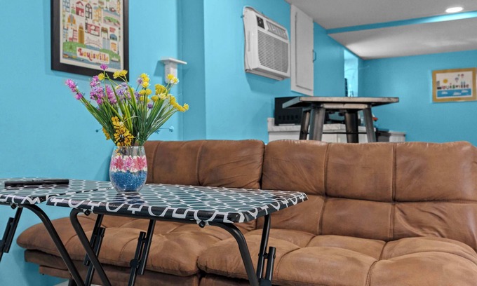 Merriwether Apartment | Cozy Basement Unit | Lou Art District | Prime Loc!