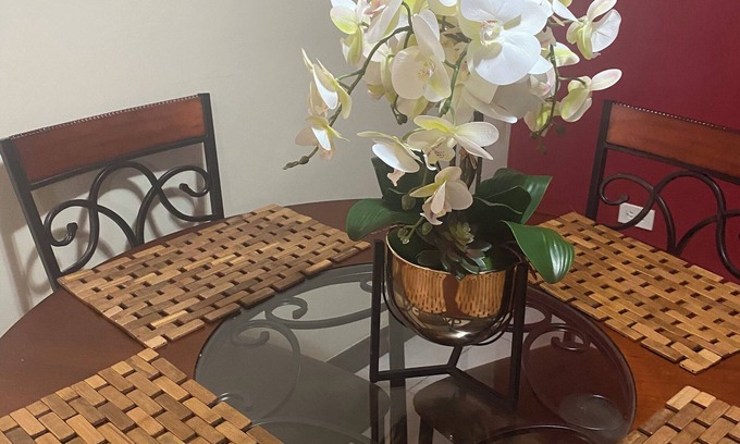 Portmore Villa | Cozy Beachfront Villa
