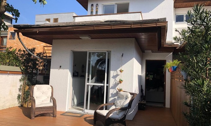 Lagoa Pequena House | Cozy near the sea! Calm environment but close to popular places.