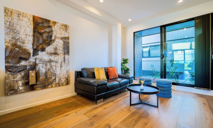Belmont House | Cozy Brand New 2 Bedrooms Close to Takapuna Beach