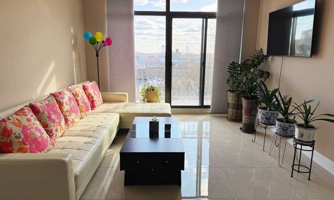 Brooklyn Apartment | Cozy & Bright 2BR Apartment