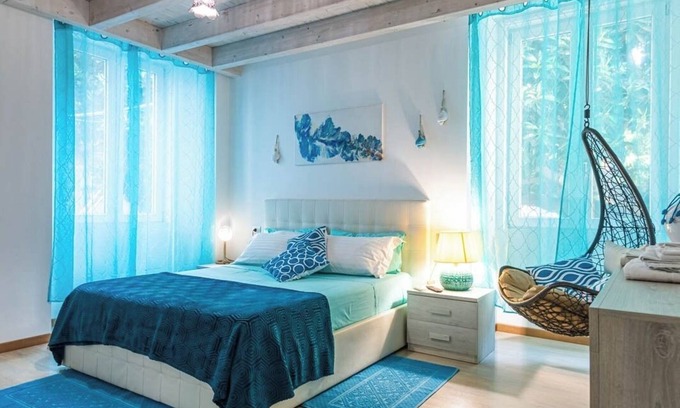 Carloforte Condo | Cozy buen ritiro in the center of Carloforte inspired by the colors of the sea