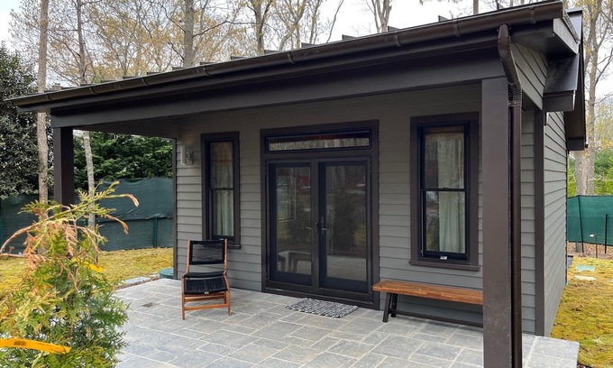 Bridgehampton House | Cozy Bungalow Available Nearby Bridgehampton and Sag Harbor