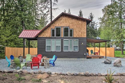 Paradise Estates House | Cozy Cabin - 5 Miles to Mt Rainier National Park!
