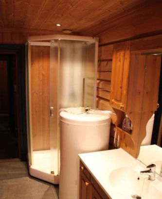 Beitostolen House | Cozy cabin at Beitostølen with sauna, hot tub & fireplace