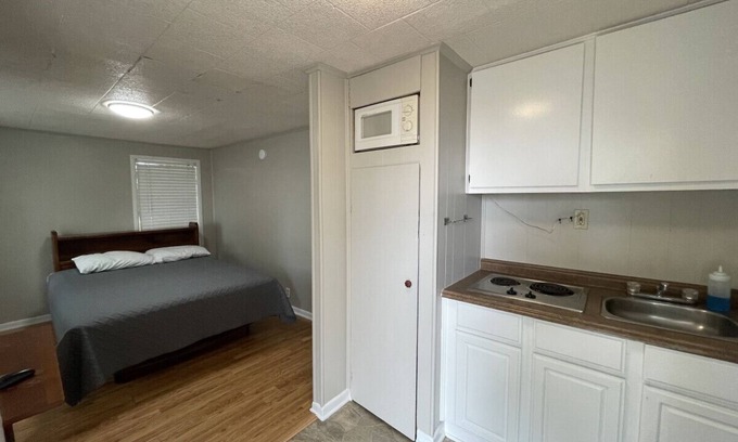 Pottsboro Cabin | Cozy Cabin at Little Mineral Marina: Cabin 7
