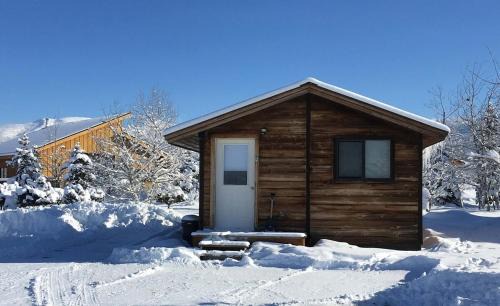 Driggs House | Cozy Cabin escape in the Tetons