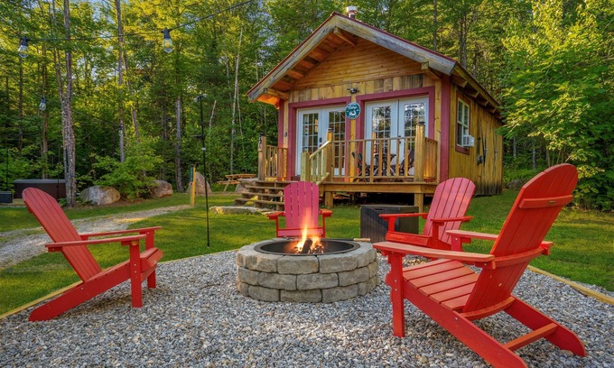 Bethel Cabin | Cozy Cabin! Firepit! Dogs Welcome! Hot Tub!