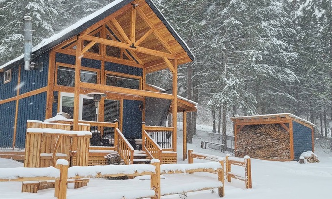 Armstrong Cabin | Cozy Cabin in a quiet setting, country style living.nHot tub and sauna available