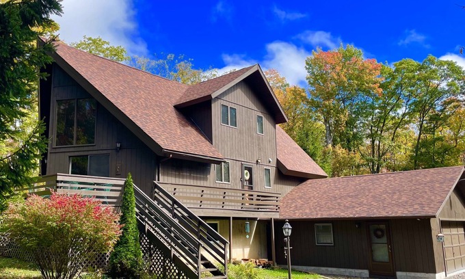 Alpine Lake Cabin | COZY CABIN in Alpine Lake Resort; 4 Season Recreational Getaway