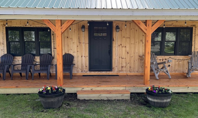 Pittsburg Cabin | Cozy Cabin in Pittsburg NH - DIRECT SNOWMOBILE & ATV TRAIL ACCESS