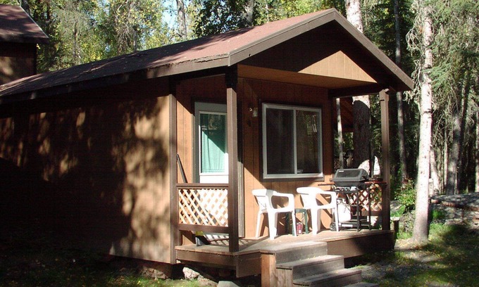 Soldotna Cabin | Cozy Cabin in the trees