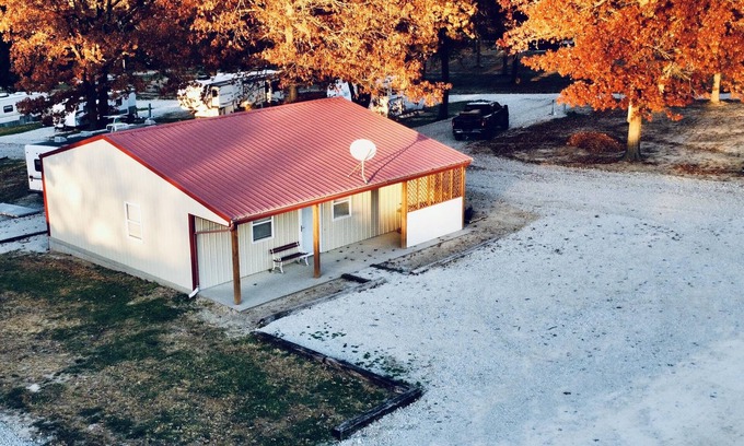 Hermitage Cabin | Cozy cabin located near the Dam on Pomme De Terre Lake, Grandpas Cabin
