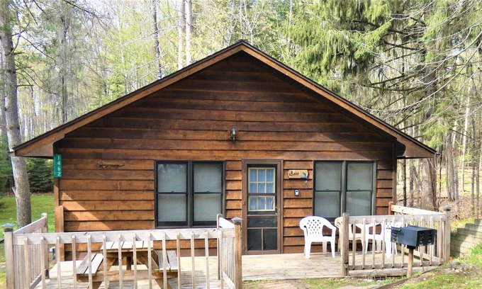 Arbor Vitae Cabin | Cozy Cabin On Big Arbor Vitae Lake - Great Fishing!