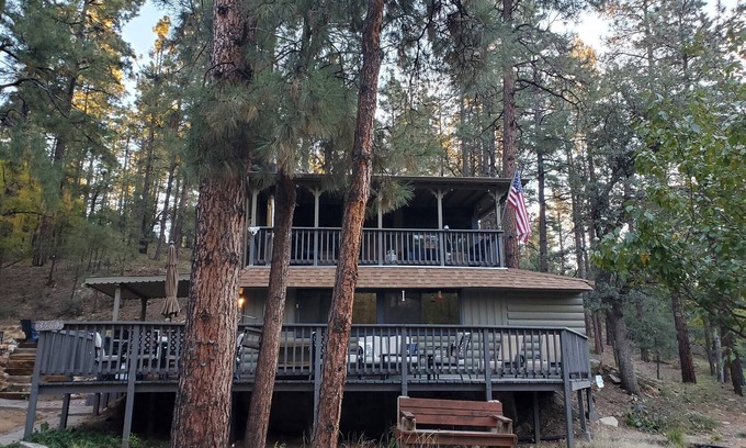 Prescott Cabin | Cozy Cabin with Bunkhouse