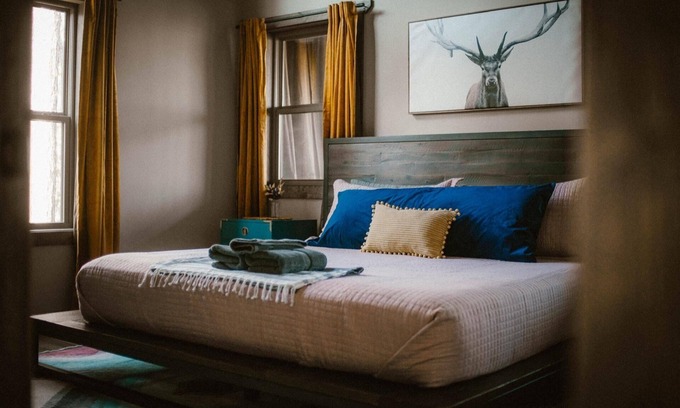 Murphy Cabin | Cozy Cabin with King Suite, Hot tub, Gas Fireplace, Fire Pit, Grill & Games