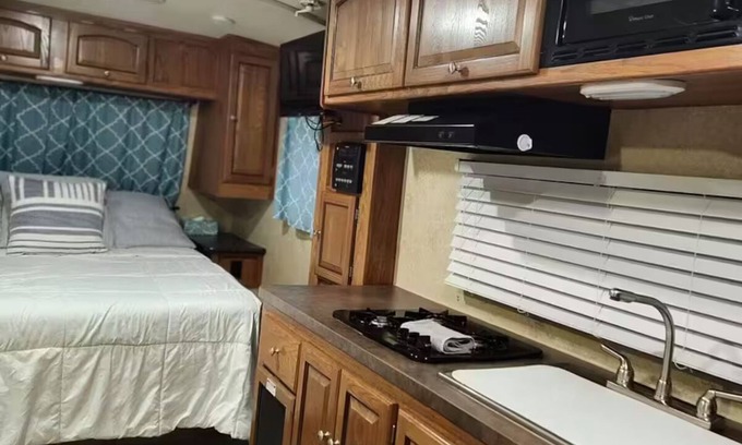 Waco House | Cozy Camp RV with AC and WiFi in Welcoming Waco