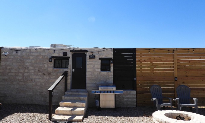 Bastrop RV Rental | Cozy Camper/RV: Hot tub available