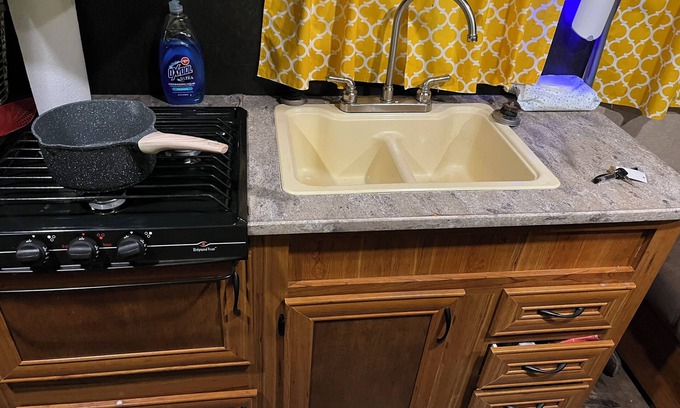 Mitchell RV Rental | Cozy campground in serene Mitchell with WiFi, AC