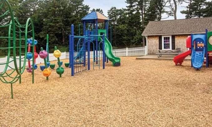 Sandwich Cabin | Cozy Cape Cod Cabin Pond, Pool & Pet-Friendly